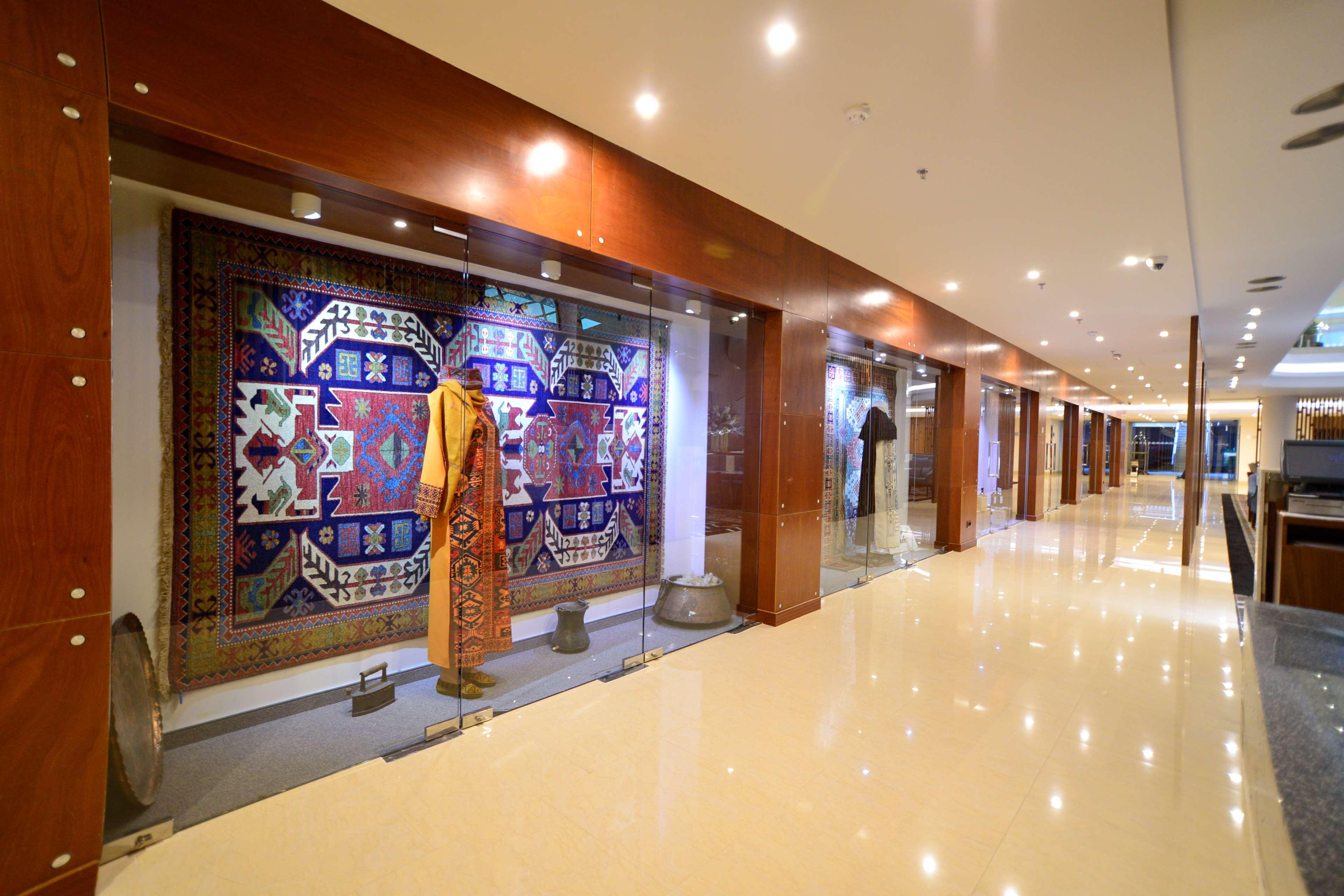 Radisson Blu Hotel Γιερεβάν Εξωτερικό φωτογραφία Interior of the hotel