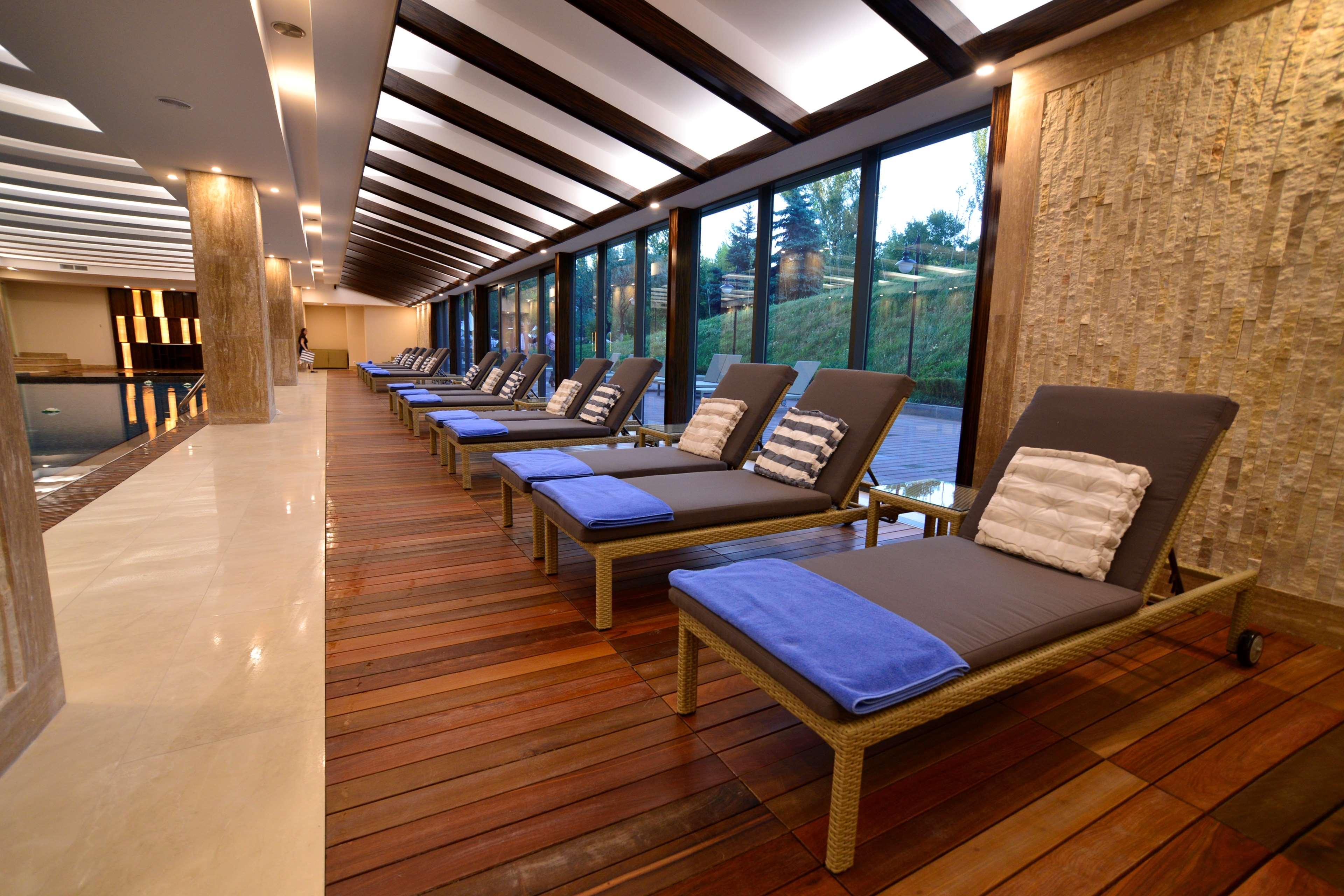 Radisson Blu Hotel Γιερεβάν Εξωτερικό φωτογραφία The spa at the InterContinental